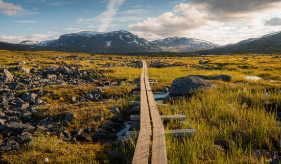 Keindahan Kungsleden Trail