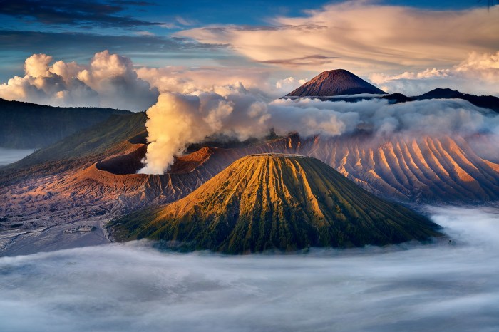 Bromo indonesia volcano java photography beautiful awards world sony hlaing kyaw win most