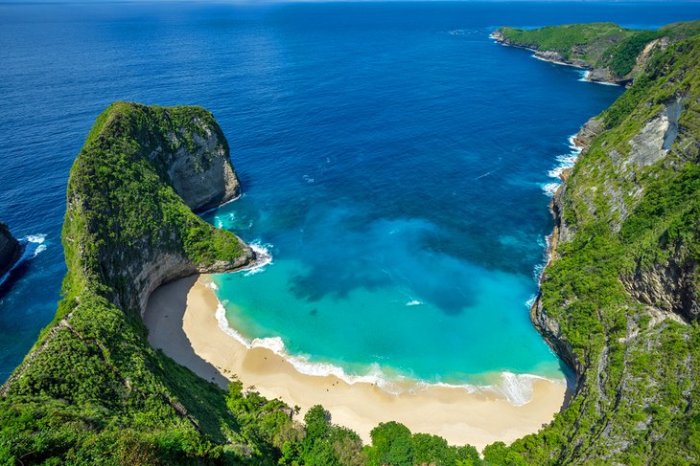 Pantai bali nusa penida kelingking destinasi pulau tebing planetware terindah bagian potret banget belum masih terjamah asri lanjut labuan menawan