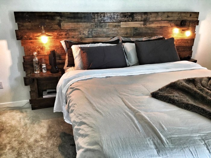 Headboard wood bed bedroom pallet ideas decor reclaimed pallets diy wooden vintage rustic astonishing inspired top get headboards make design